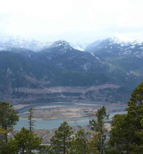 18 Second Peak - výhled na Squamish River