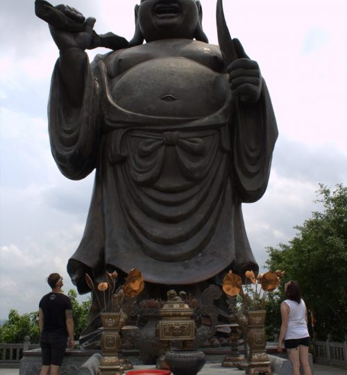 Bai Dinh Pagoda - obr Buddha z blízka